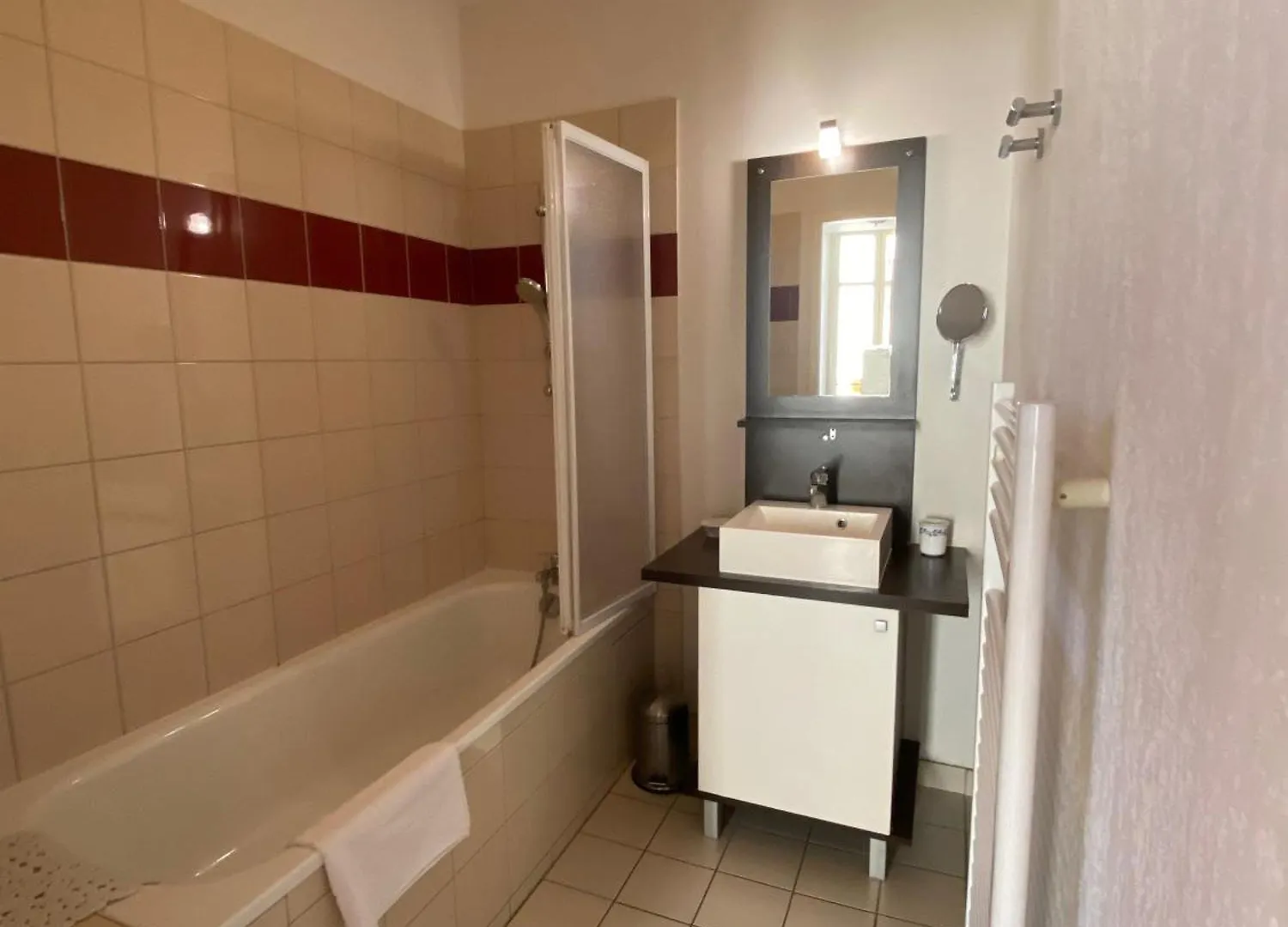 Bagnères de Luchon, Résidence Val de Jade, Beau T3 meublé, plein centre, pour 4 ou 6 personnes Francia